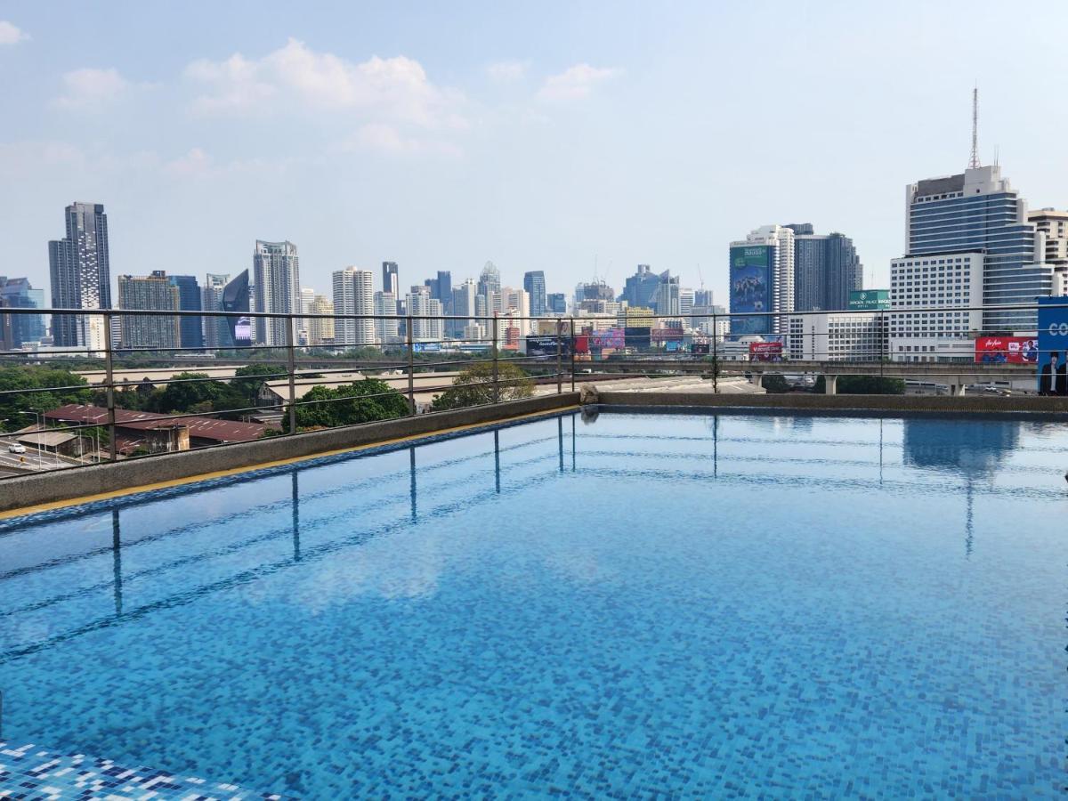 อินเตอร์เชนจ์ ทาวเวอร์ เซอร์วิส อพาร์ตเมนต์  Hotel กรุงเทพมหานคร ภายนอก รูปภาพ
