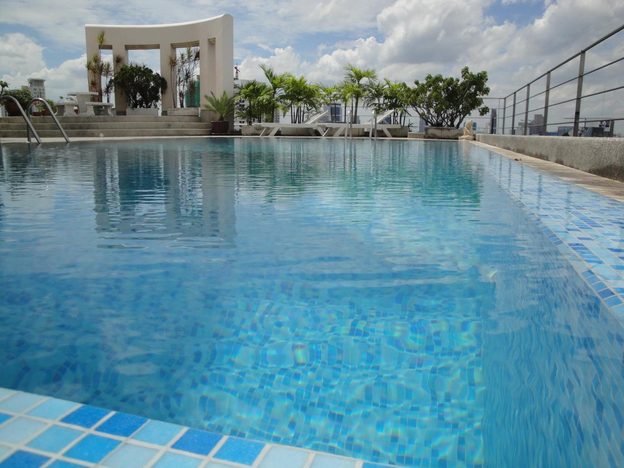 อินเตอร์เชนจ์ ทาวเวอร์ เซอร์วิส อพาร์ตเมนต์  Hotel กรุงเทพมหานคร ภายนอก รูปภาพ